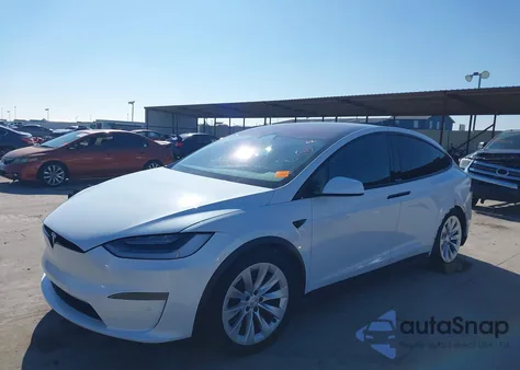 2022 Tesla Model X Plaid Tri Motor All-Wheel Drive from USA, damaged, VIN 7SAXCBE66NF332678